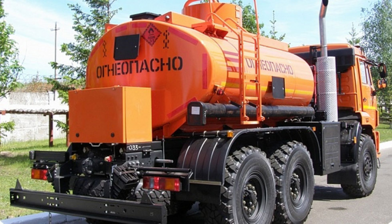 НефАЗ 66061 3542 Емкостно-наливная техника (автоцистерна)